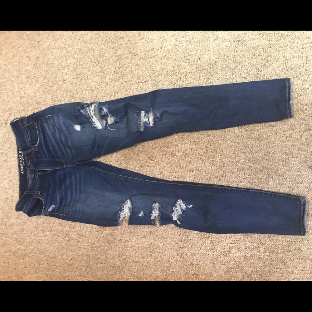 American Eagle Distressed Jeans